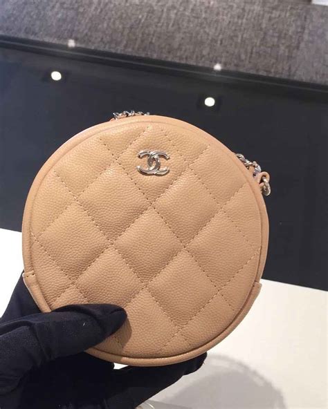 chanel classic roundclutch with chain|chanel vintage clutch with chain.